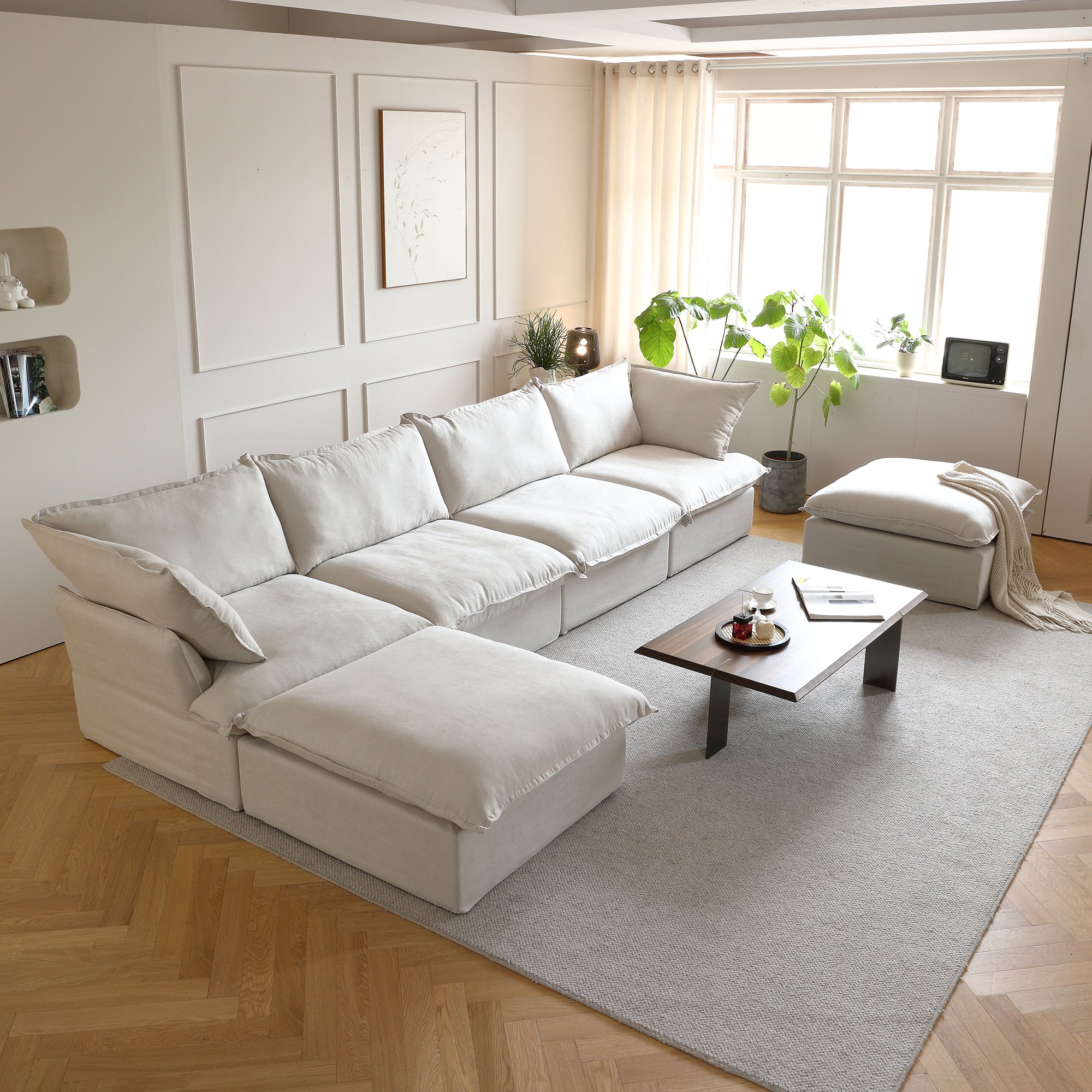 DOMUS Luxe Modular 4-Seater U-Sectional in Beige